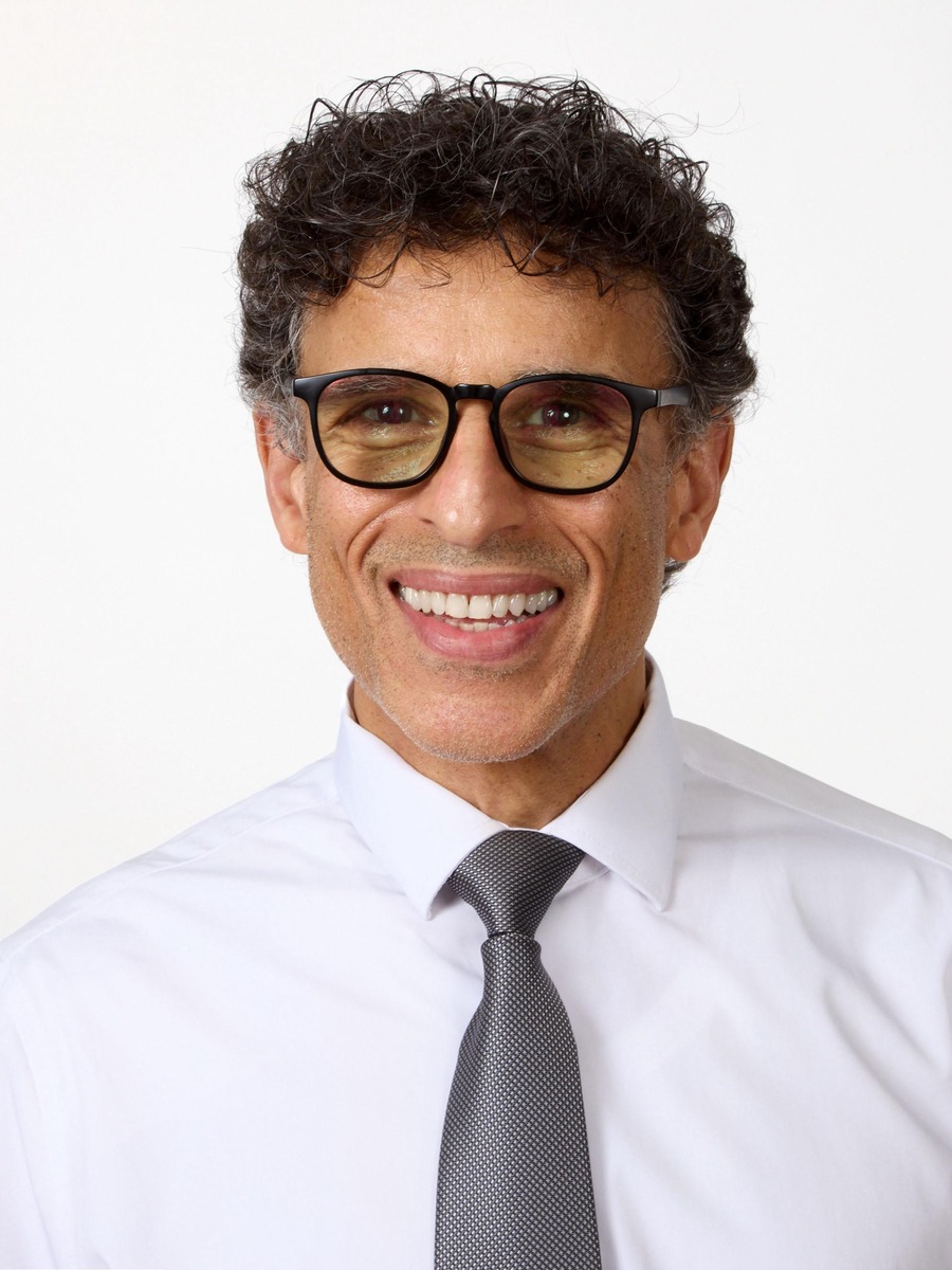 Dr. Christopher Brown